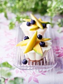 Mini cheese cakes topped with fruits