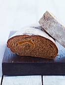 Brot mit Marmeladenfüllung