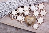 Cinnamon stars and Christmas decorations