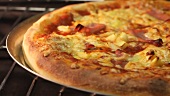 Pizza Hawaii im Ofen backen
