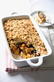 Dried fruit crumble