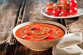 Vine tomato soup