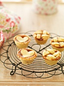 Syrup tartlets