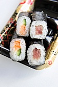 Verschiedene Maki-Sushi