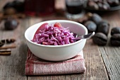 A bowl of apple red cabbage