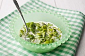 Broad beans with poppyseeds