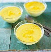 Lemon cream in dessert bowls