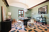 Retro style dining room