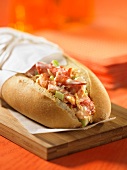Lobster Roll (Belegtes Brötchen mit Hummersalat, USA)