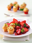 Mini muffins with strawberries