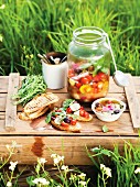 Tomaten-Oliven-Salat im Einmachglas