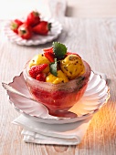 Squash ice cream with strawberries