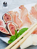 Raw ham and fresh figs