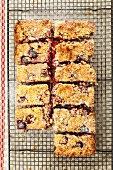Raspberry and almond slices topped with crumbles