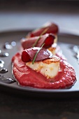 Beetroot puree with scallops