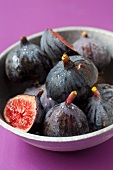 A bowl of fresh wet figs