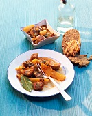 Sweet potato goulash with bread