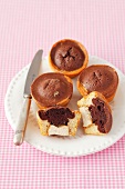 Chocolate and vanilla muffins with halva