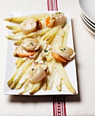Jacobs mussels with white asparagus