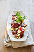 Red beet salad with leeks