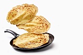 Crêpes and a frying pan