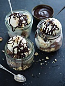 Vanilla and chocolate ice cream with chocolate sauce