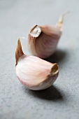 Two cloves of garlic (close-up)