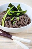 Soba noodles with wakame and chives (Japan)