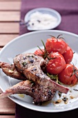 Grilled lamb chops with tomatoes