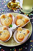 Savoury quark rolls shaped like pigs for New Year's Eve