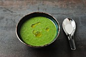 Spinach soup with rosemary oil