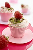 Strawberry cupcakes with pistachios
