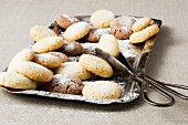 Lard biscuits with icing sugar