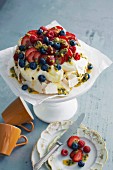 Pavlova (meringue cake with cream and fruit)