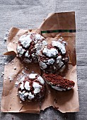 Chocolate biscuits dusted with icing sugar
