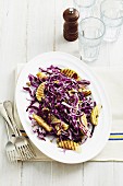 Coleslaw with grilled apples and walnuts