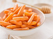 Baby carrots with honey glaze