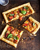 Puff pastry tart with tomatoes and cheese