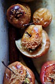 Baked apples with cranberries and pistachios