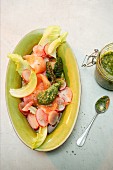 Lettuce with smoked salmon and a herb pesto