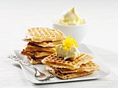 Cinnamon waffles with lemon cream