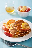 Pancakes with caramelised apples and honey