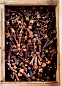 Cloves in a wooden box