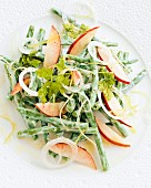 Bean salad with peaches and onions