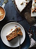 Carrot cake with lemon and nuts