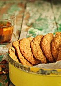 Ginger biscuits with carrots