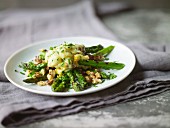 Grilled asparagus with walnuts