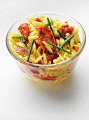 Rice noodle salad with tomatoes