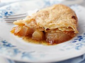 Pan-baked apple pie