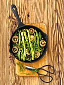 Green asparagus with peas and mushrooms